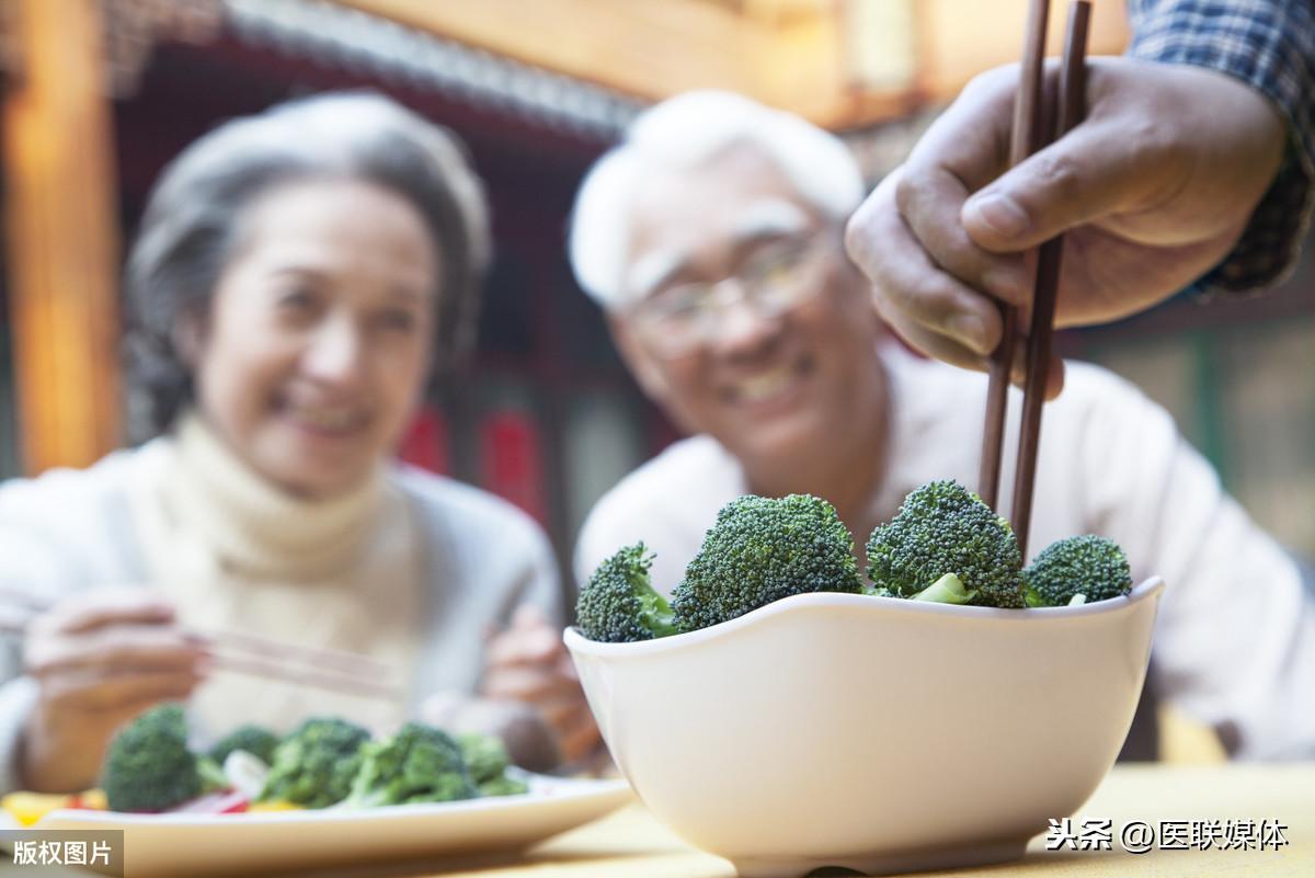 老人补钙吃什么牌子的钙片比较好