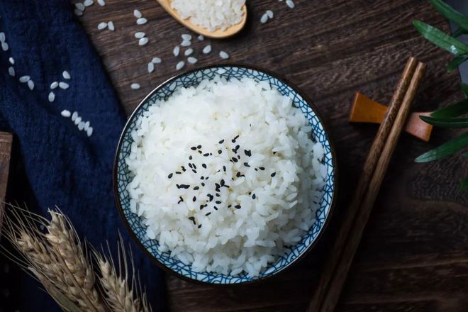 富硒大米蒸米饭