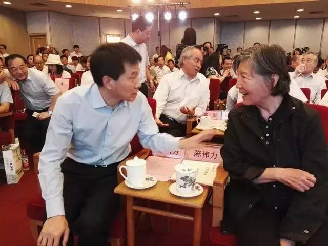 安康富硒茶伤胃吗