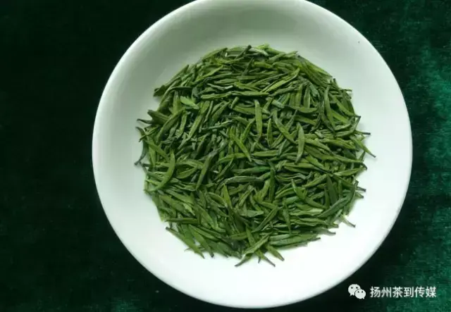 紫阳富硒茶硒健银针