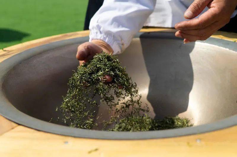 茶香醉人紫阳富硒茶