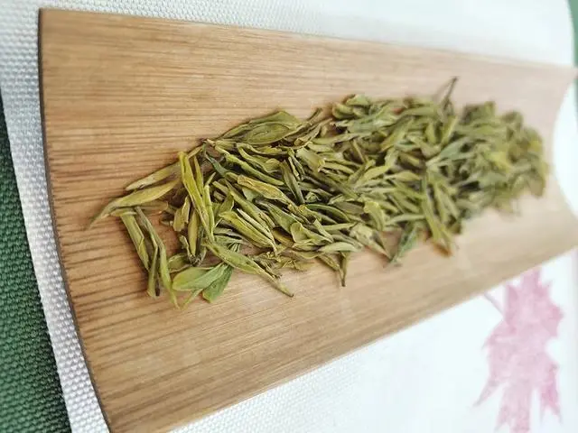 安康富硒茶巴山翠芽