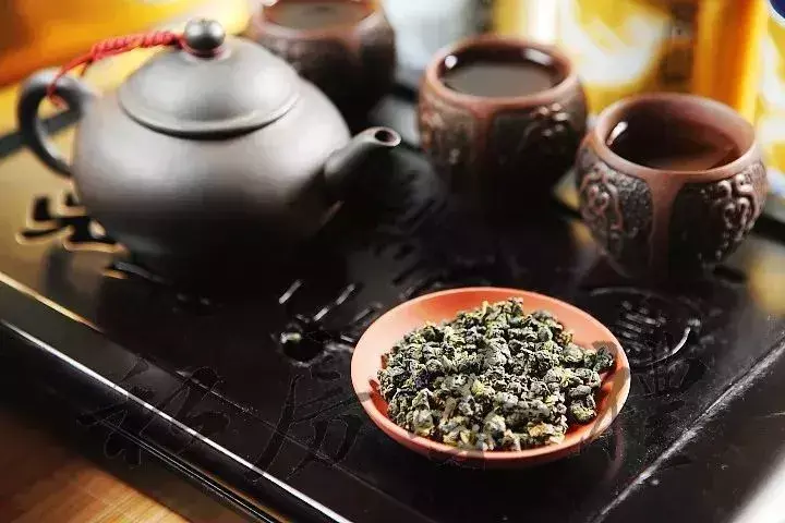 富硒红茶和黄茶的区别