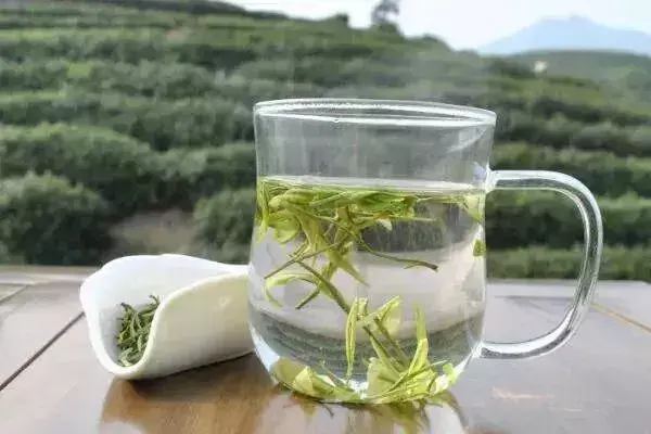 富硒红茶和黄茶的区别