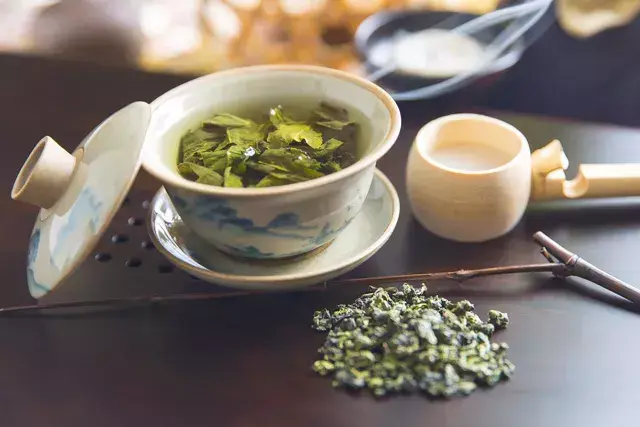 富硒红茶和黄茶的区别